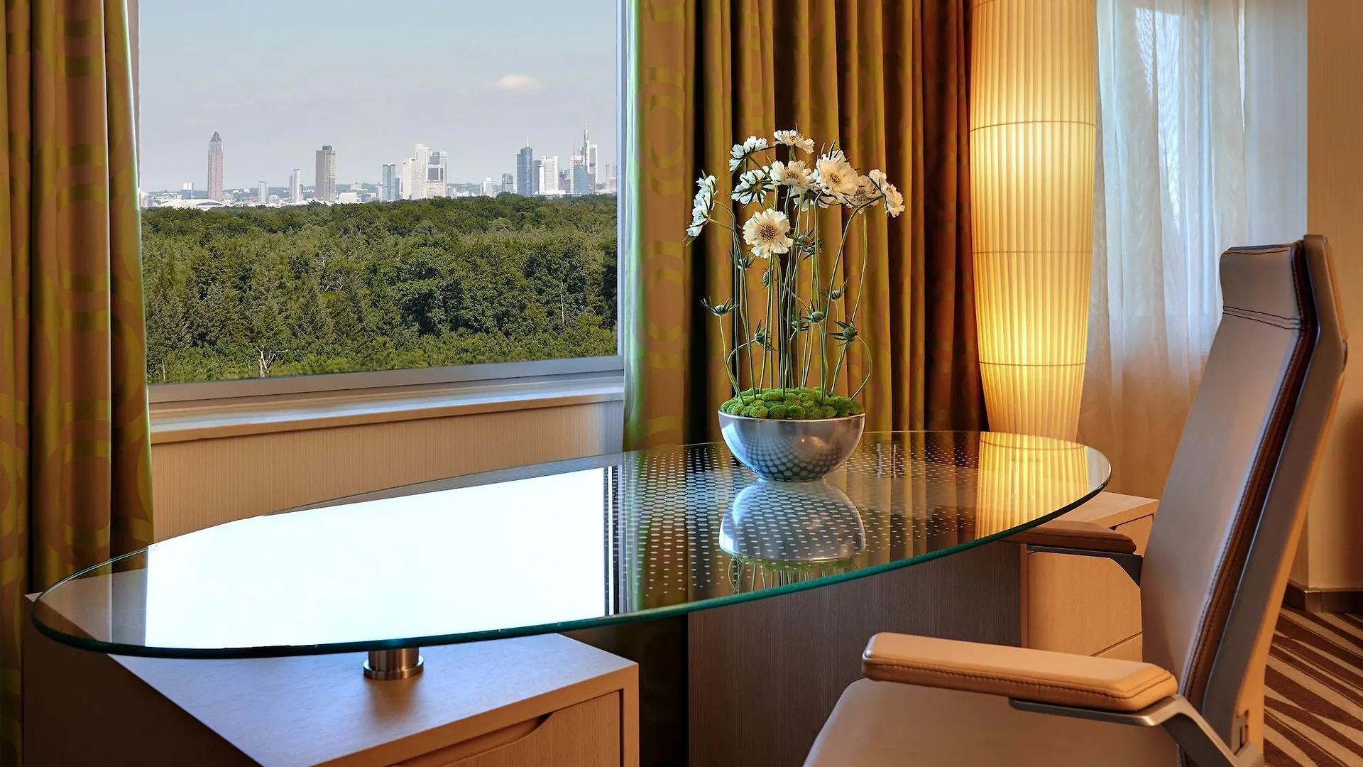 מלון פרנקפורט Hilton Frankfurt Airport גרמניה