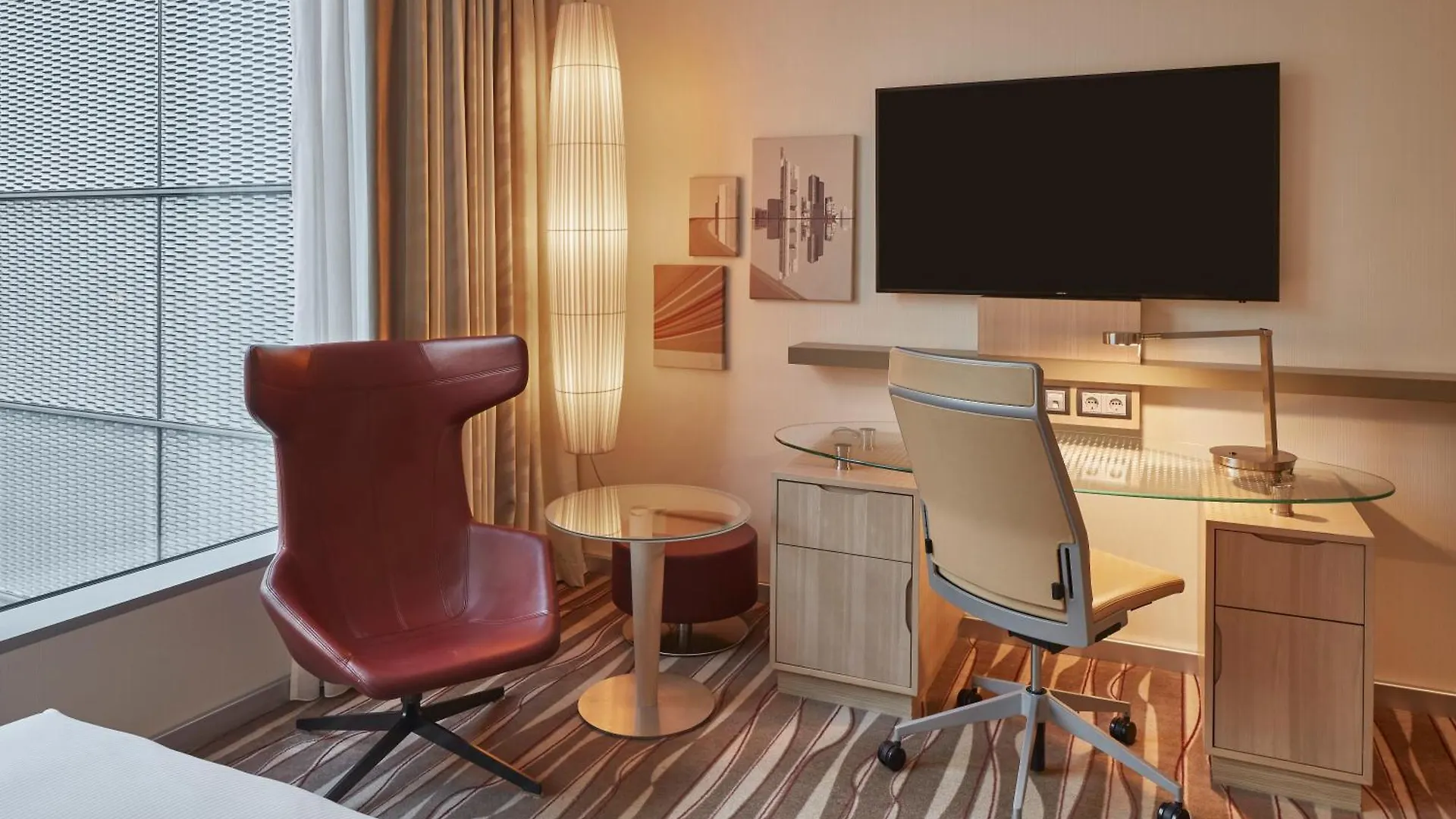 מלון פרנקפורט Hilton Frankfurt Airport