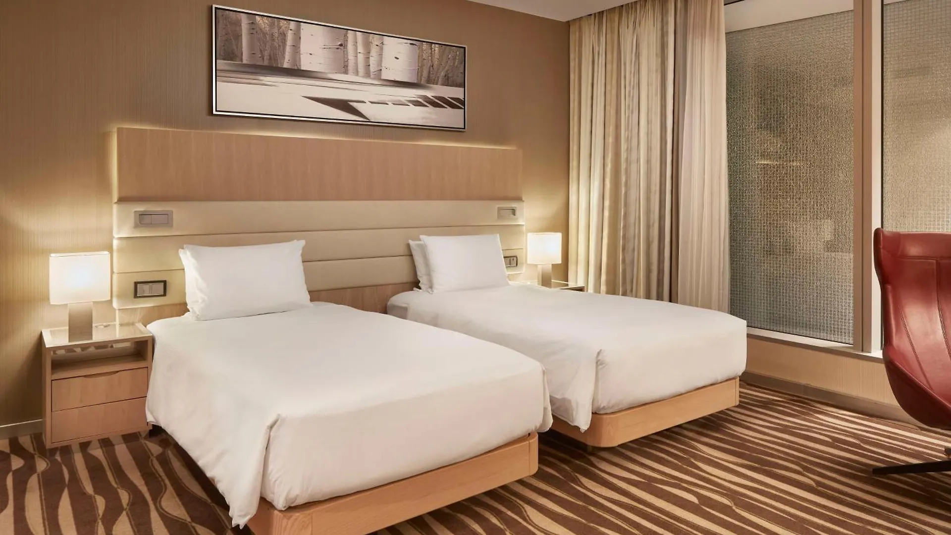 מלון פרנקפורט Hilton Frankfurt Airport