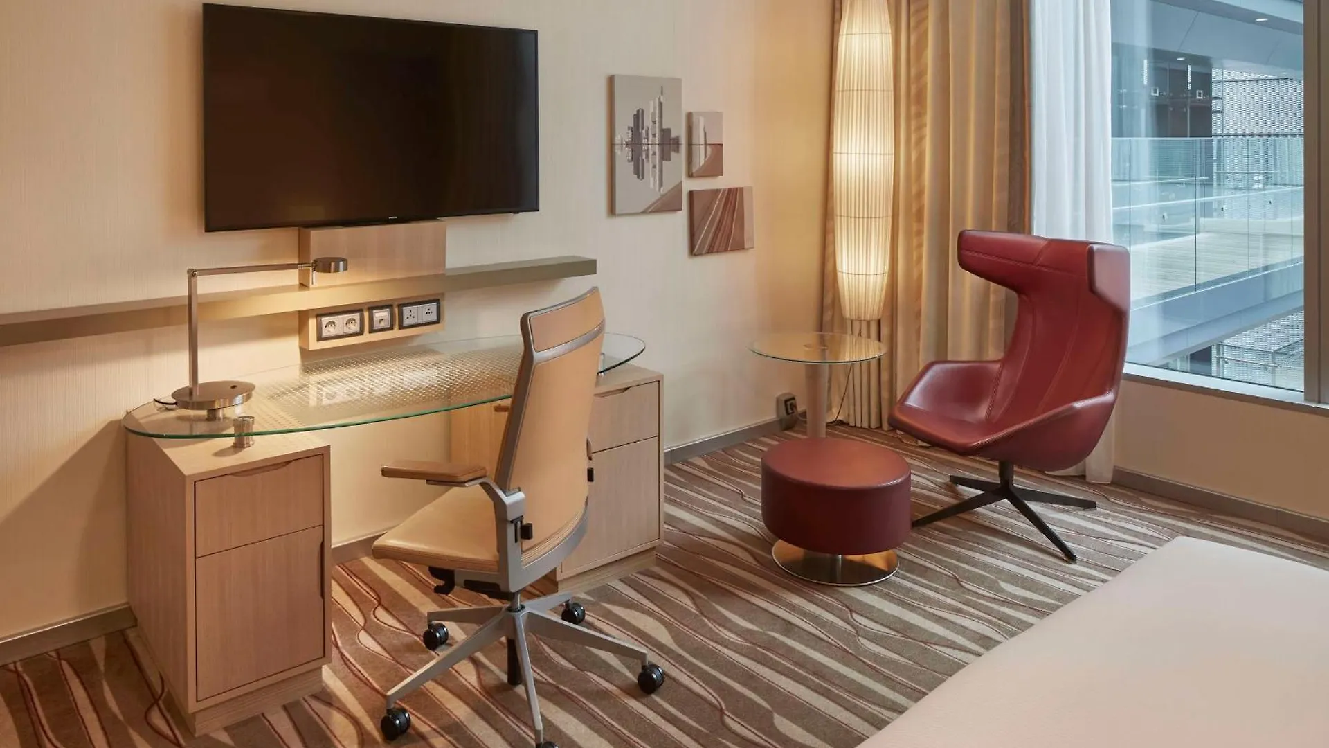 מלון פרנקפורט Hilton Frankfurt Airport