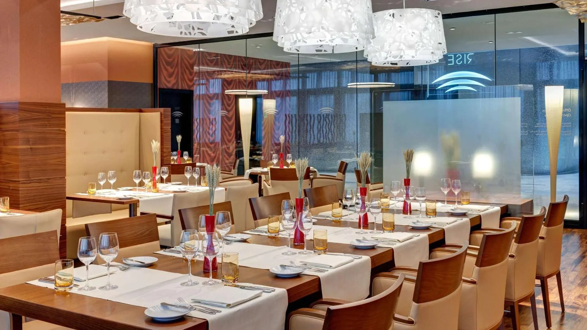 מלון פרנקפורט Hilton Frankfurt Airport